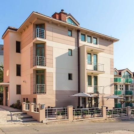 Swiss Holiday Budva Exterior photo